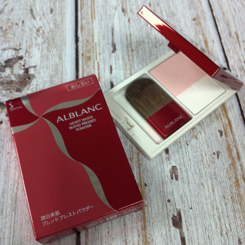 Winwinbb's Review of ALBLANC Moist White Loose Powder