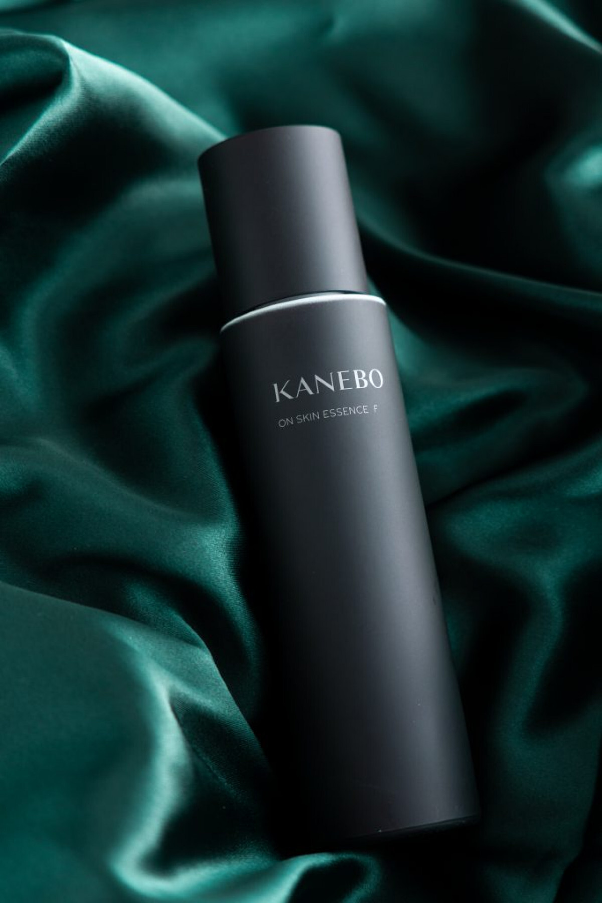 Kanebo | 修護精華水ON SKIN ESSENCE F | she critiques